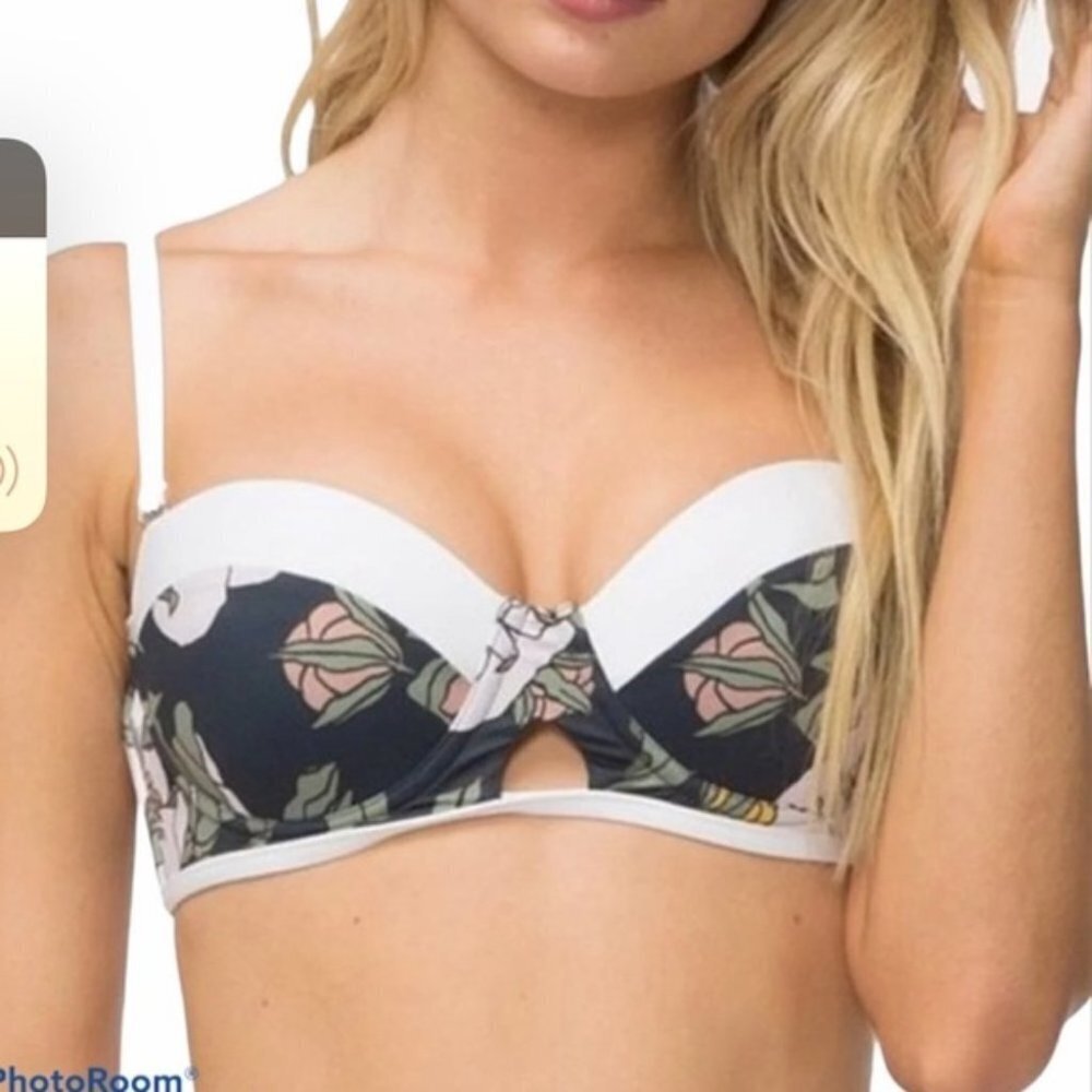 M Tavik Bikini Set A1 020